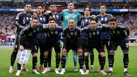 Argentina Taklukkan Inggris di Semifinal Piala Dunia 2026, Messi Persembahkan untuk Maradona