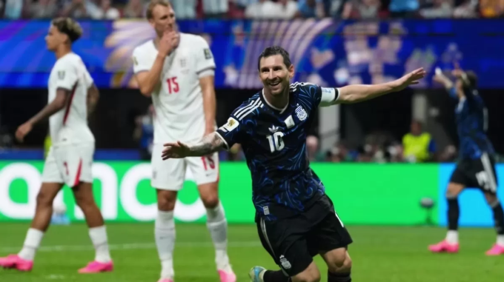 Argentina Taklukkan Inggris di Semifinal Piala Dunia 2026, Messi Persembahkan untuk Maradona