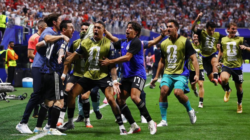 Argentina Taklukkan Inggris di Semifinal Piala Dunia 2026, Messi Persembahkan untuk Maradona